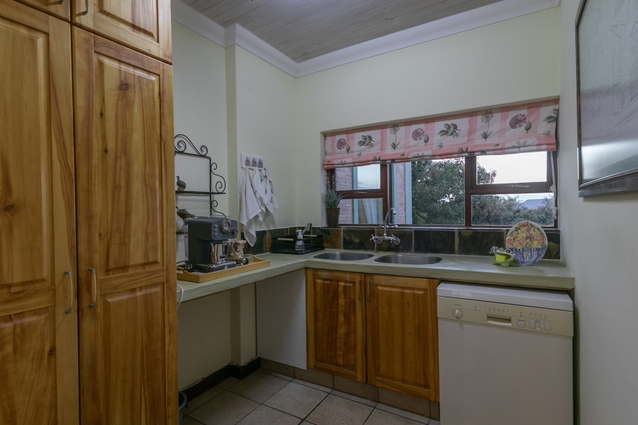 4 Bedroom Property for Sale in Cola Beach Western Cape